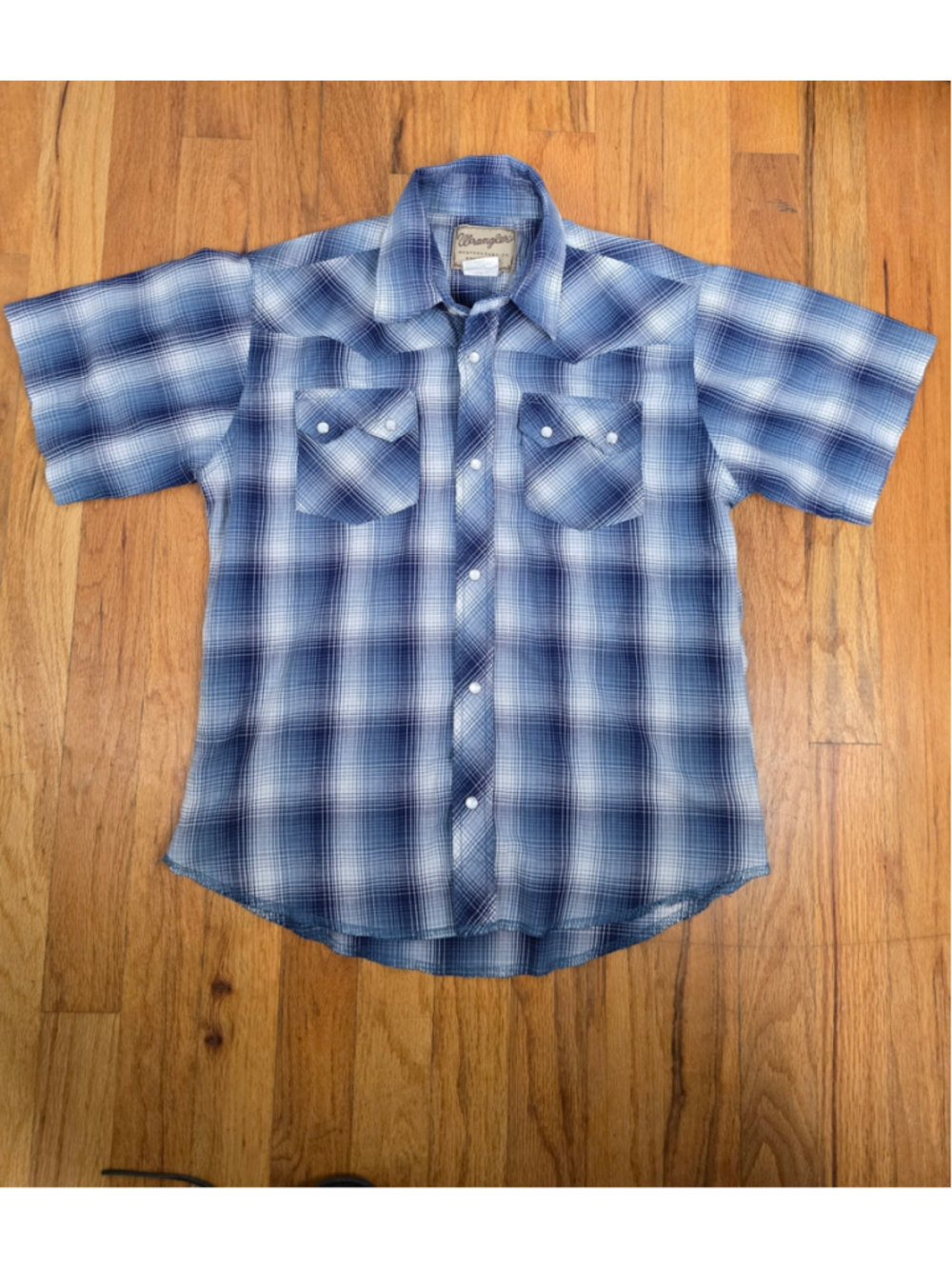 Boy's Wrangler Plaid Short Sleeve Button Down Shirt, Blue/White, Size L